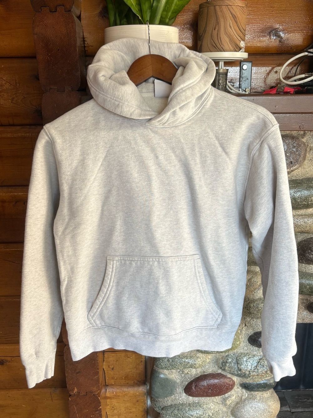Aritzia Sweatfleece Cozy Fleece Perfect Fit Hoodie Heather Grey